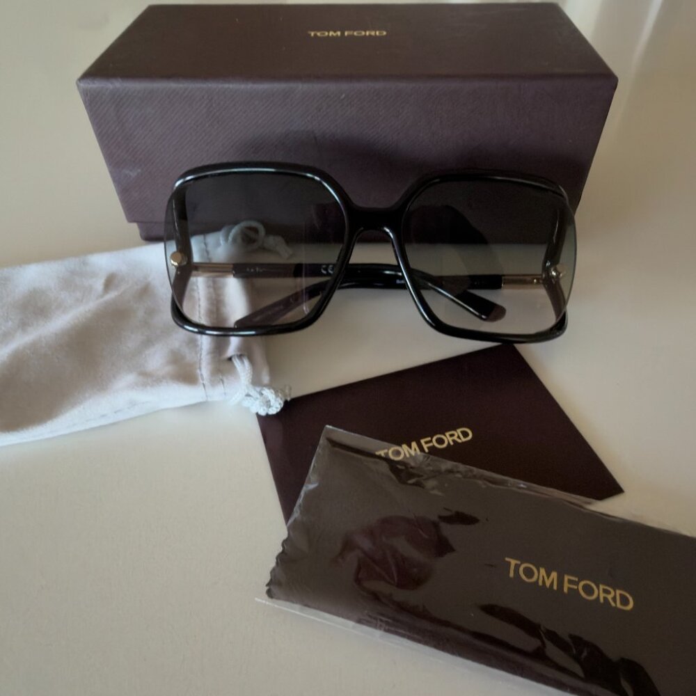 Tom Ford Solange 02-60mm Butterfly Sunglasses BLACK TURQUOISE SAND LIKE NEW